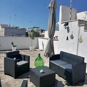 Aremu , Lecce Italië